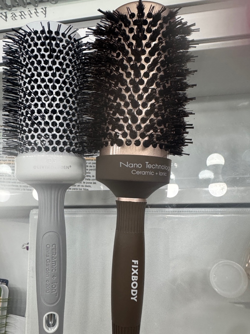 Fixbody Nano Technology Ceramic + Ionic Round Brush — Brown